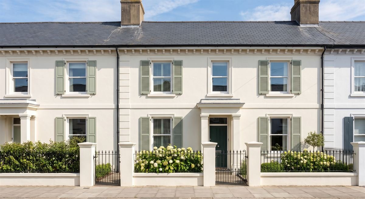 Exterior painting jobs